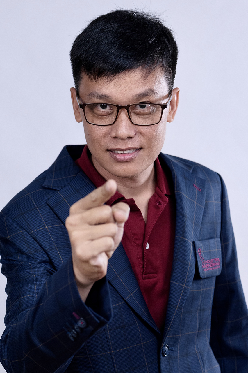 Mr. Narin Jakpun
